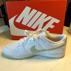 BRAND NEW Nike Dunk Low Retro sneakers in Men Size 12